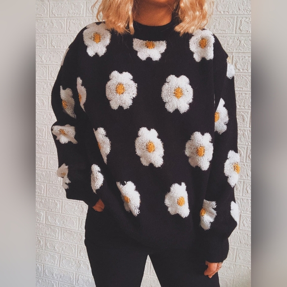 Contrasting Raised Retro Daisy Flower Pullover Long Sleeve Knit Sweater Shirt - Picture 3 of 7